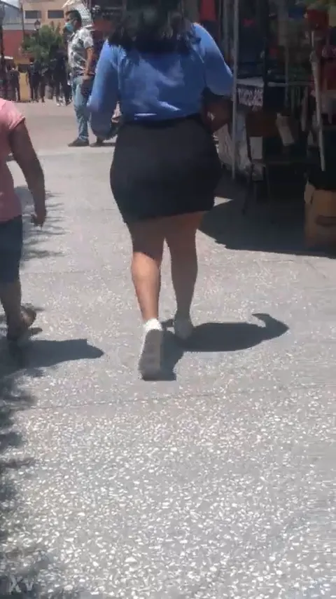 Amateur Culotte ASMR In Black Skirt